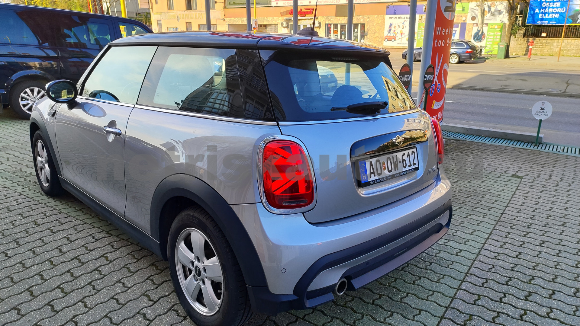 MINI Mini 1.5 Cooper DKG személygépkocsi - 1499cm3 Benzin 121432 2/12