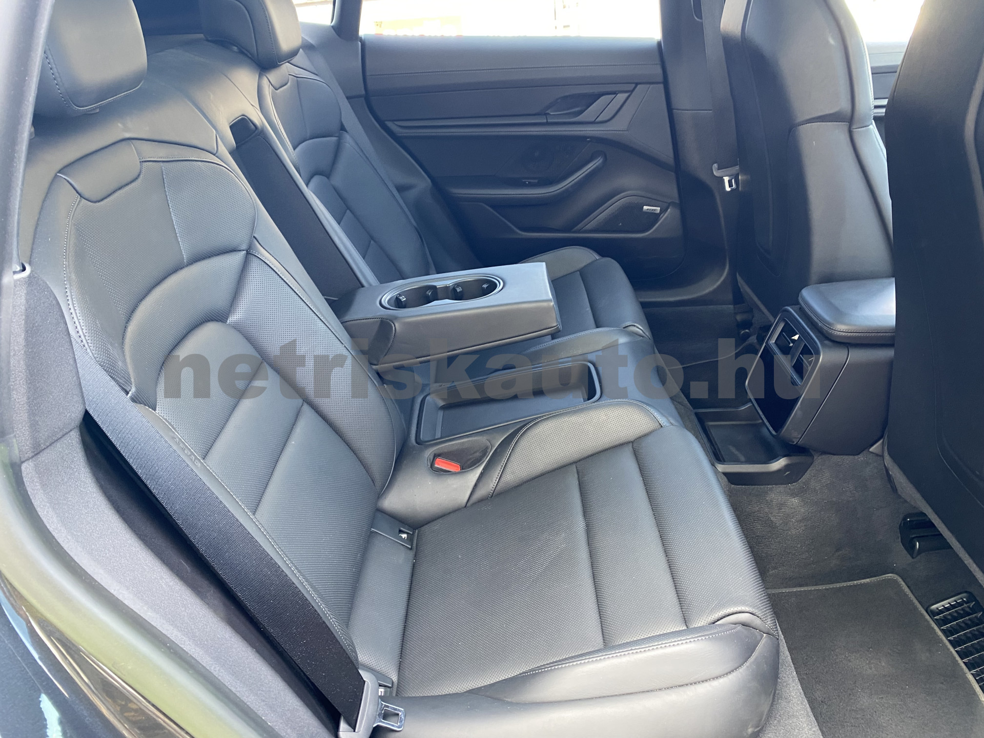 PORSCHE Taycan Taycan 4 Cross Turismo személygépkocsi - cm3 Kizárólag elektromos 121572 11/12