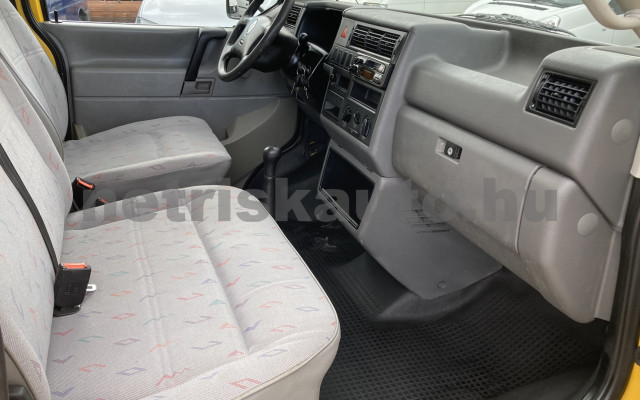 VW Transporter 2.5 7DM 1T2 tehergépkocsi 3,5t össztömegig - 2461cm3 Diesel 121508 8/9