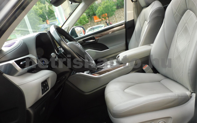TOYOTA Highlander 2.5 Hybrid Executive CVT személygépkocsi - 2487cm3 Hybrid 121089 5/12