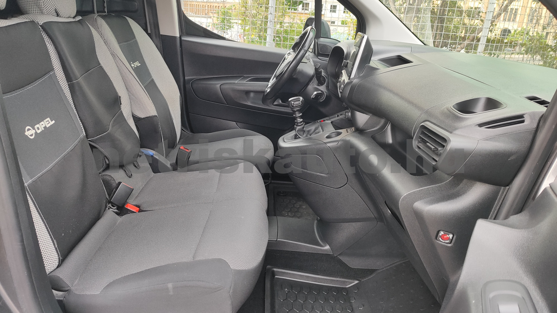 OPEL Combo 1.5 DTH L2H1 2.4t Cargo E. tehergépkocsi 3,5t össztömegig - 1499cm3 Diesel 121474 7/11