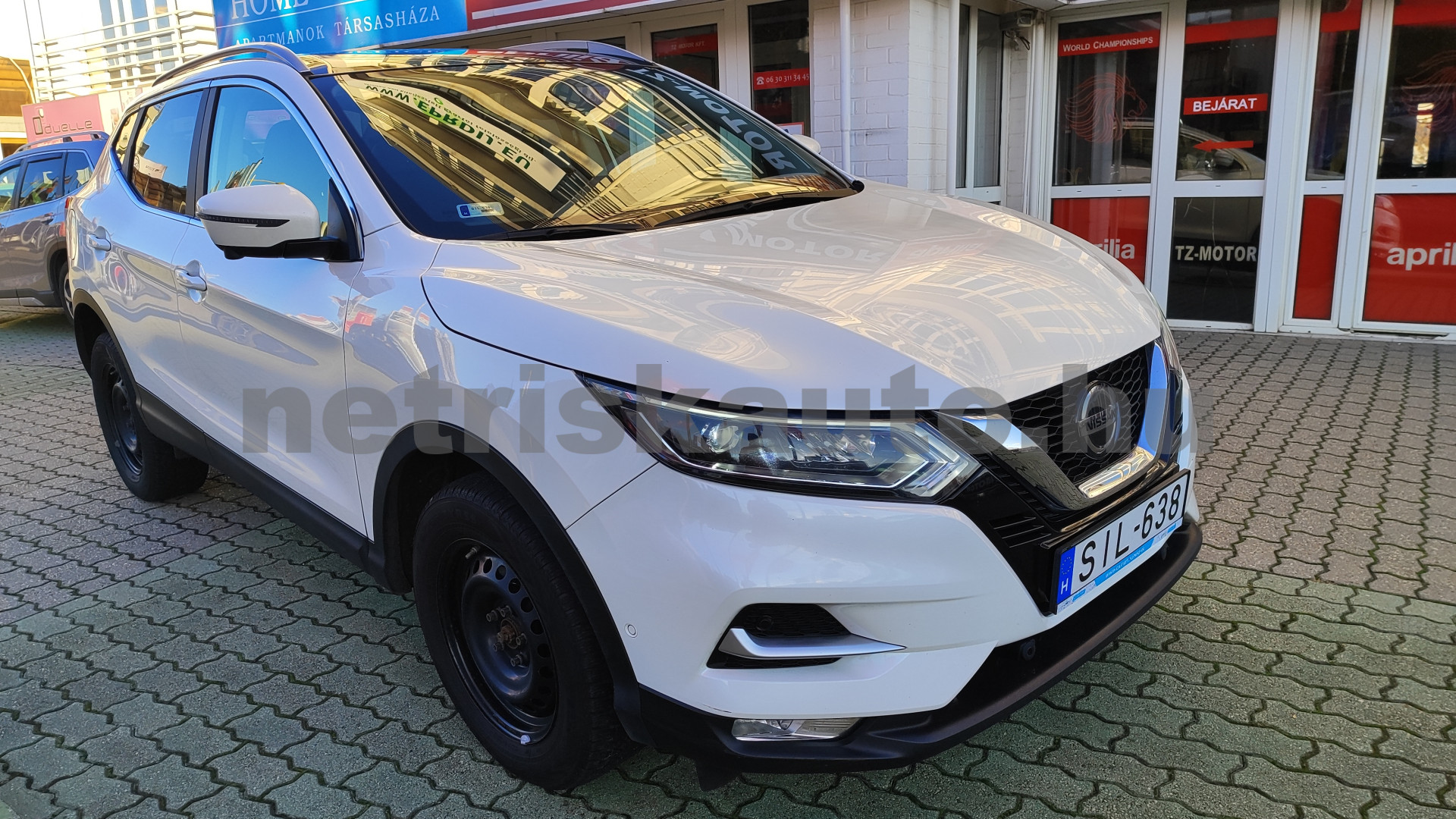 NISSAN Qashqai 1.7 dCi Tekna 4x4 Xtronic személygépkocsi - 1749cm3 Diesel 121338 1/12