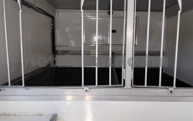 RENAULT Master 2.5 dCi L3H1 tehergépkocsi 3,5t össztömegig - 2463cm3 Diesel 121167 8/9