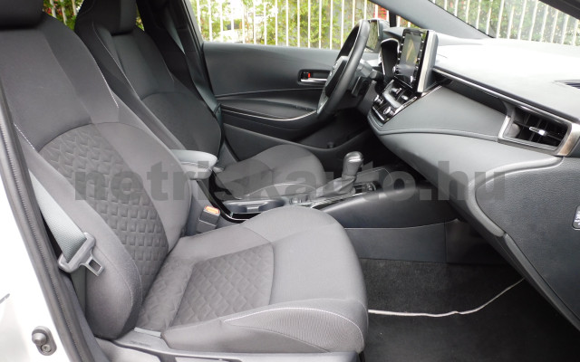 TOYOTA Corolla 2.0 Hybrid Comfort e-CVT személygépkocsi - 1987cm3 Hybrid 120401 9/12