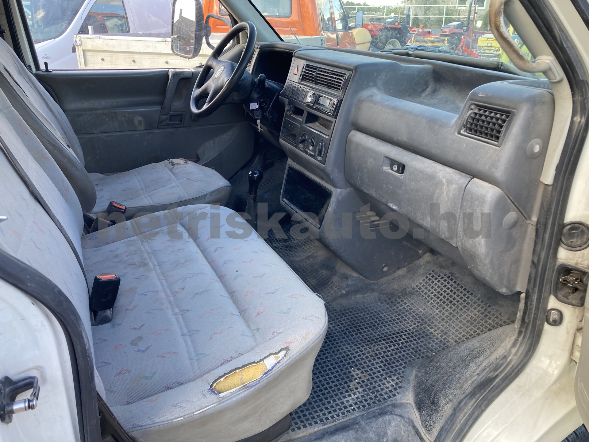 VW Transporter 2.4 7DM 1Z2 F tehergépkocsi 3,5t össztömegig - 2370cm3 Diesel 121594 8/9
