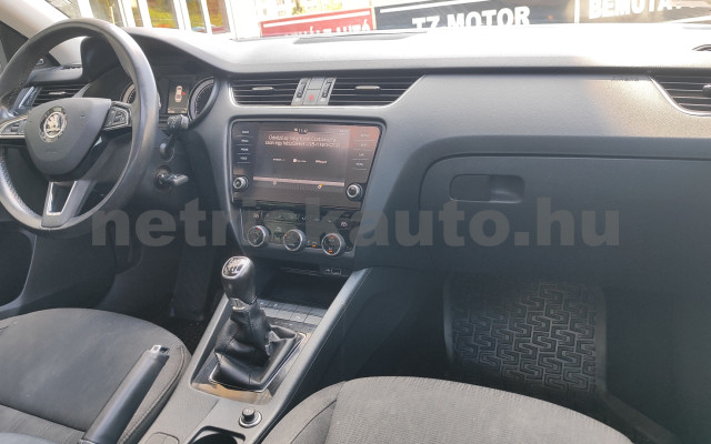 SKODA Octavia 1.4 TSI Style személygépkocsi - 1395cm3 Benzin 121541 10/12