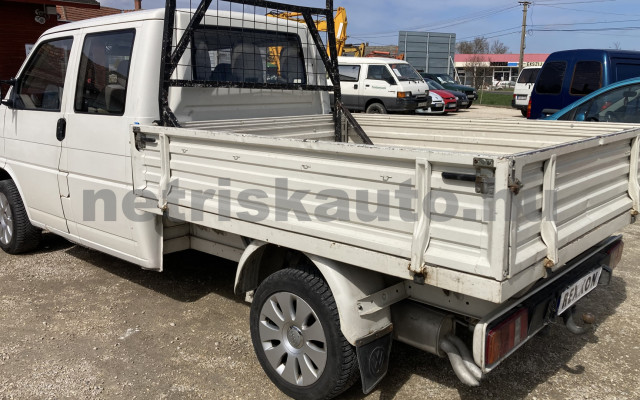 VW Transporter 1.9 7DM 1H2 F tehergépkocsi 3,5t össztömegig - 1896cm3 Diesel 120116 3/9