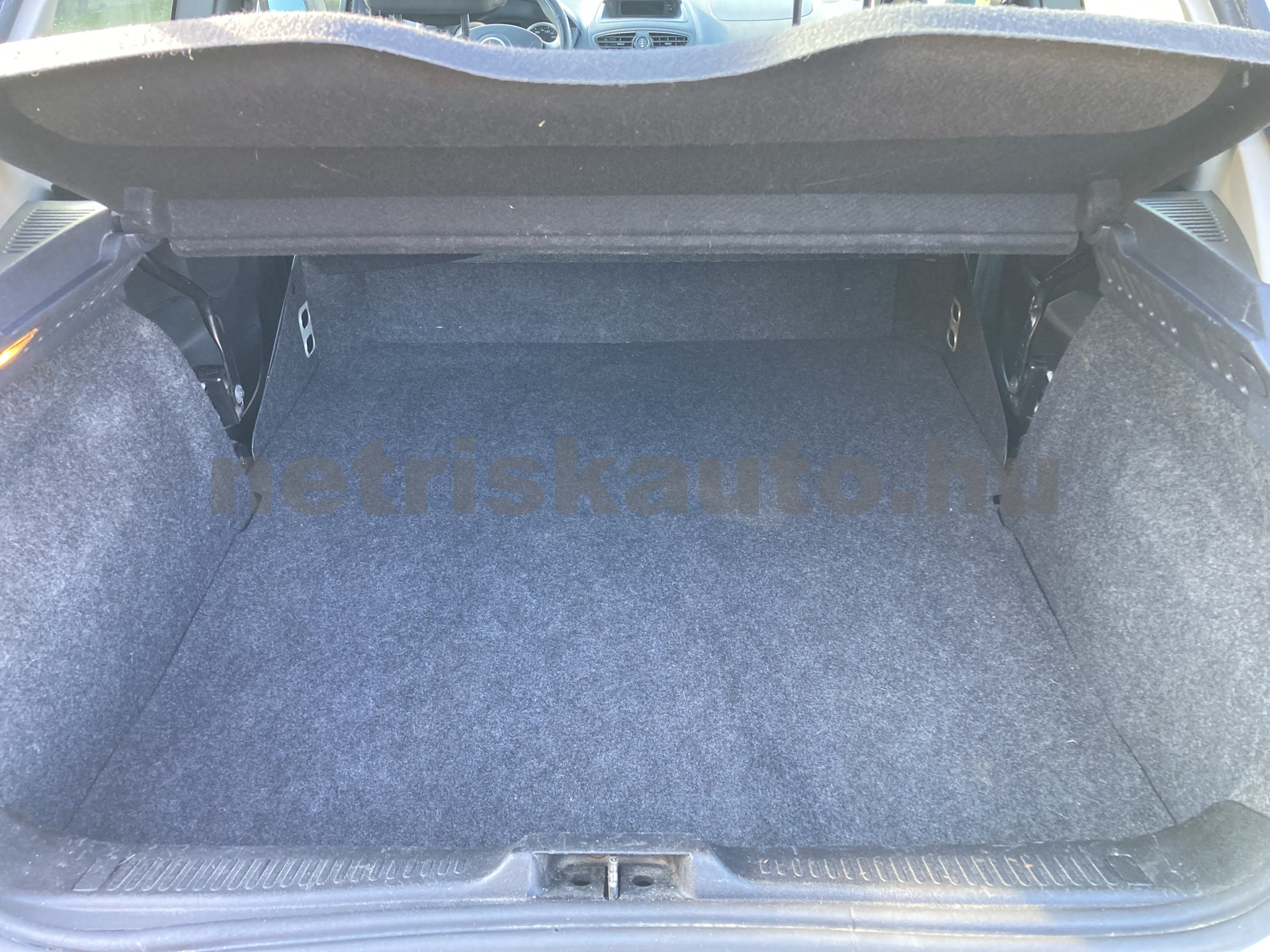 RENAULT Clio III 1.5 dCi Société MAGYAR,KLÍMA,SZÉP ÁL tehergépkocsi 3,5t össztömegig - 1461cm3 Diesel 121056 8/8