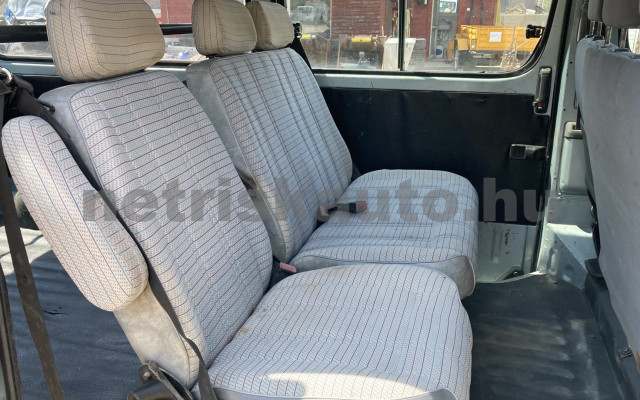 TOYOTA Hi-Ace 2.4 D Panel Van Long tehergépkocsi 3,5t össztömegig - 2446cm3 Diesel 120219 8/10