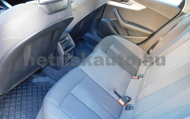 AUDI A4 40 TDI S line quattro S-tronic személygépkocsi - 1968cm3 Diesel 121040 9/12