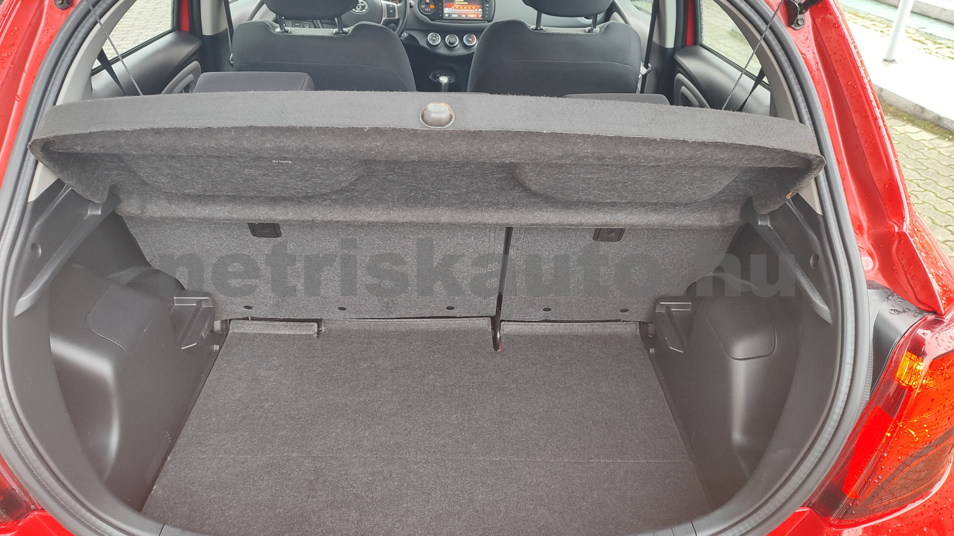 TOYOTA Yaris 1.33 Active CVT személygépkocsi - 1329cm3 Benzin 121327 10/12