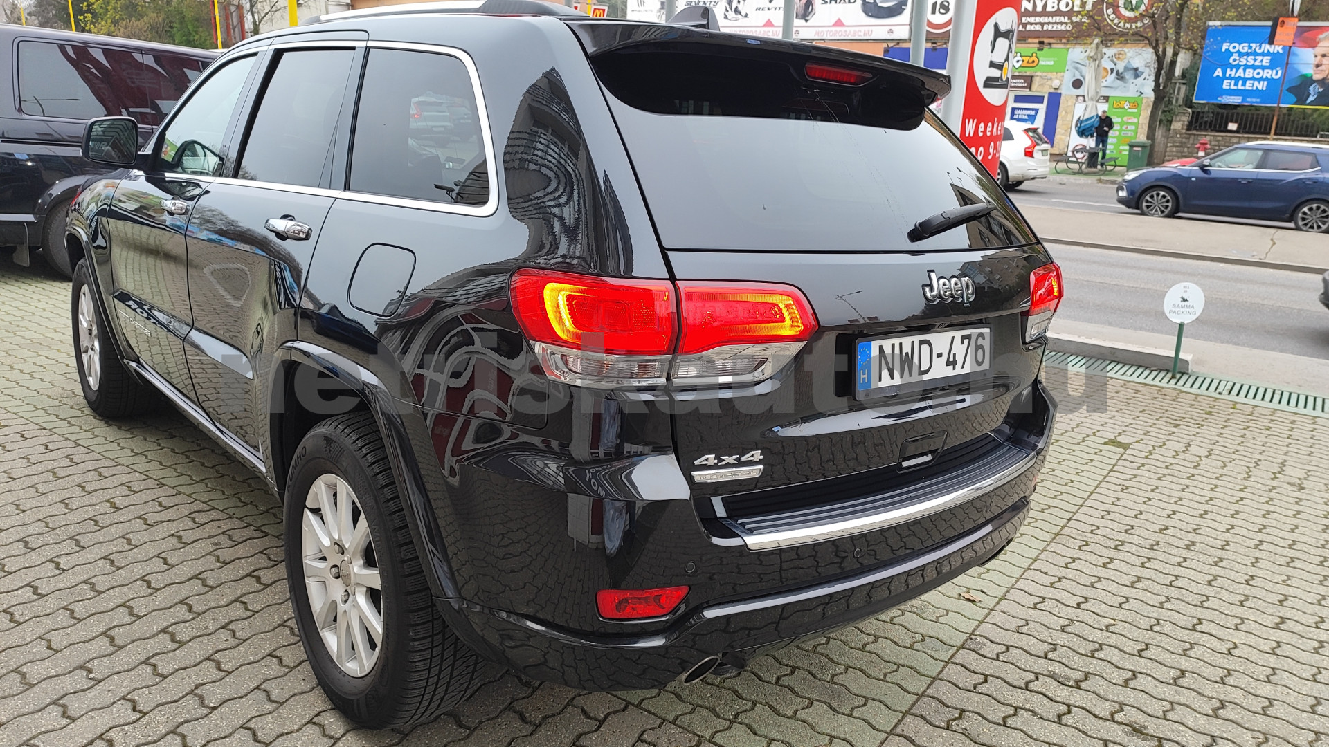 JEEP Grand Cherokee 3.0 V6 CRD Overland Aut. személygépkocsi - 2987cm3 Diesel 121427 2/12