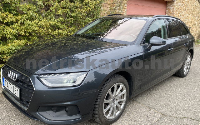 AUDI A4 40 TDI Sport quattro S-tronic személygépkocsi - 1968cm3 Diesel 121371 11/12