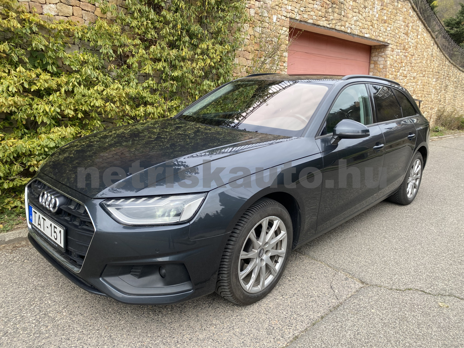 AUDI A4 40 TDI Sport quattro S-tronic személygépkocsi - 1968cm3 Diesel 121371 11/12
