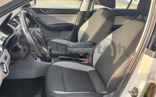 SKODA Rapid 1.2 TSI Ambition személygépkocsi - 1197cm3 Benzin 121475 5/12