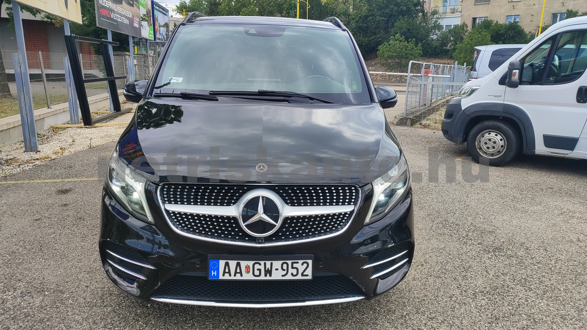 MERCEDES-BENZ V-osztály V 300 BlueTEC/d L Aut. 4x4 7sz tehergépkocsi 3,5t össztömegig - 1950cm3 Diesel 121502 3/12
