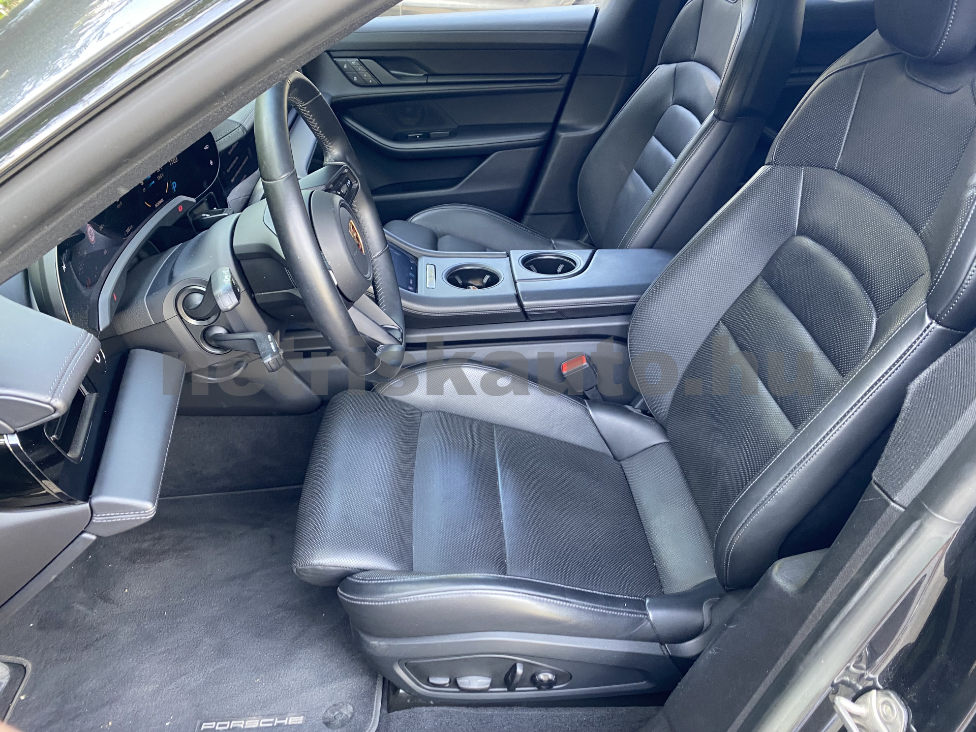 PORSCHE Taycan Taycan 4 Cross Turismo személygépkocsi - cm3 Kizárólag elektromos 121572 6/12