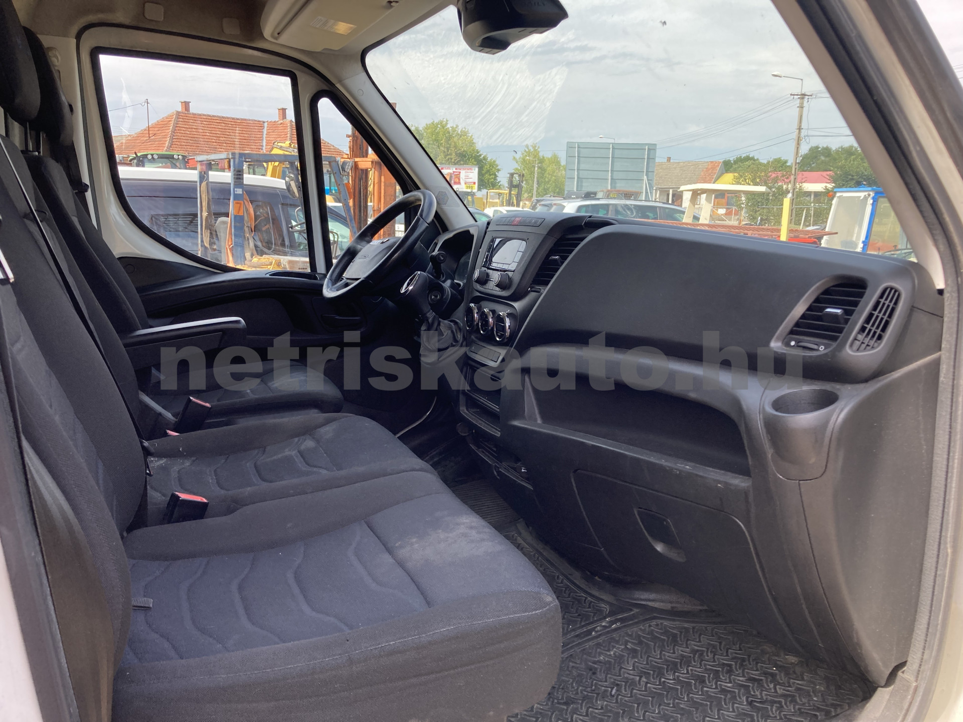 IVECO 35 35 S 18 3750 Aut. tehergépkocsi 3,5t össztömegig - 2998cm3 Diesel 121272 8/8