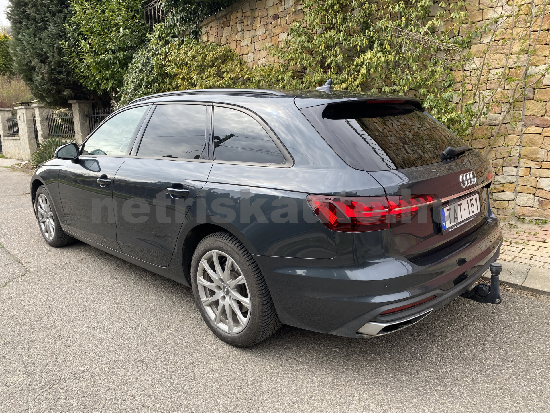 AUDI A4 40 TDI Sport quattro S-tronic személygépkocsi - 1968cm3 Diesel 121371 2/12