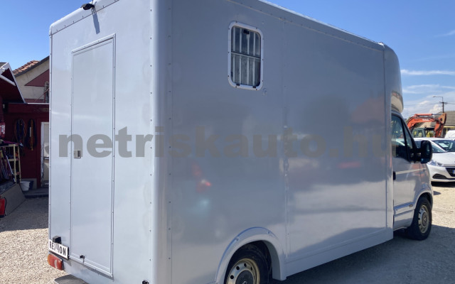 RENAULT Master 2.5 dCi L3H1 tehergépkocsi 3,5t össztömegig - 2463cm3 Diesel 121167 4/12