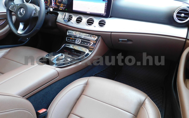 MERCEDES-BENZ E-osztály E 350 d 4Matic 9G-TRONIC személygépkocsi - 2987cm3 Diesel 121169 10/12