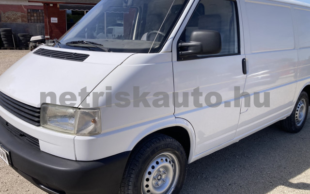 VW Transporter 2.5 7DA 1T2 tehergépkocsi 3,5t össztömegig - 2461cm3 Diesel 121574 2/9
