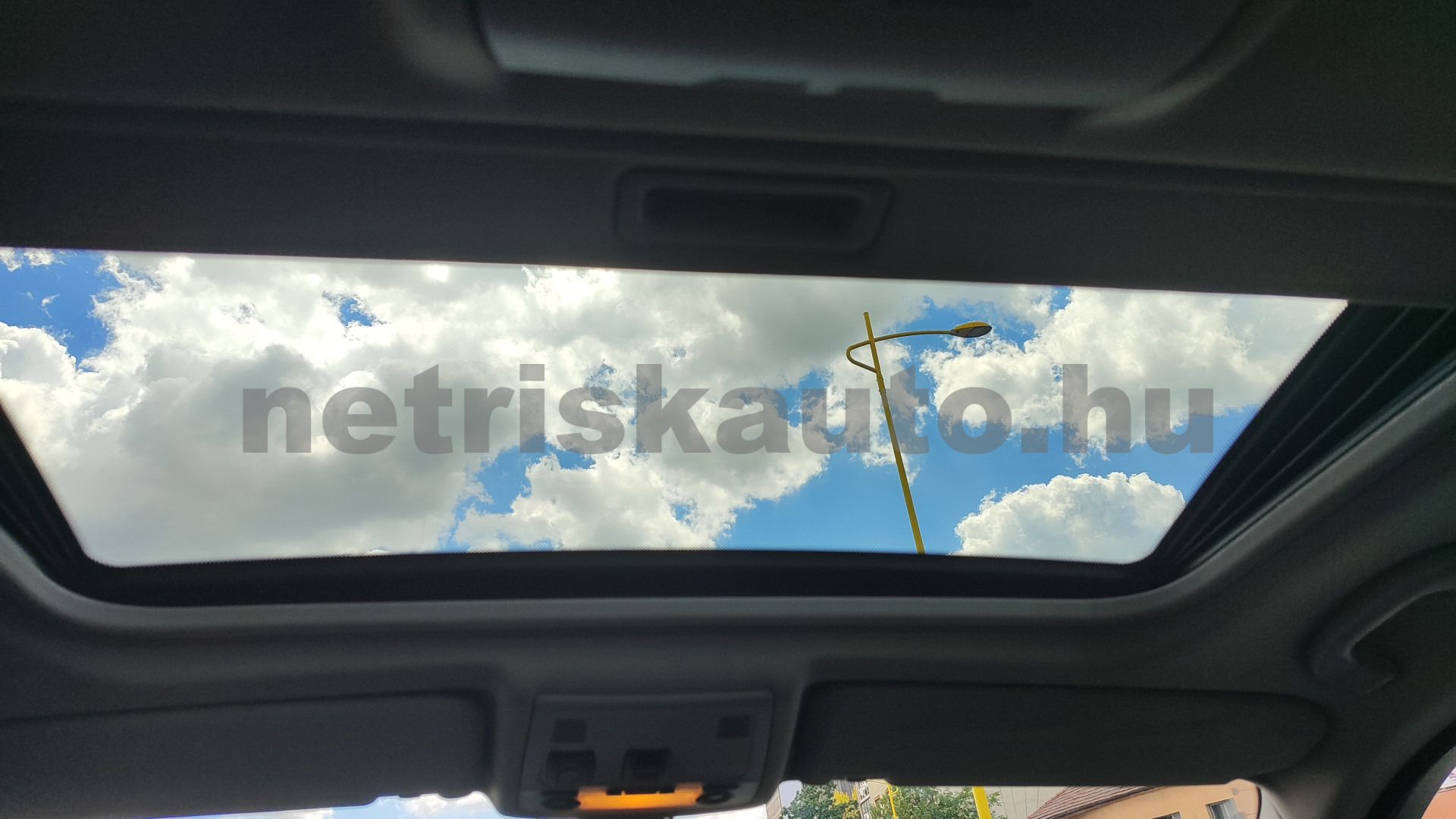 BMW 3-as sorozat 320d Aut. személygépkocsi - 1995cm3 Diesel 121490 6/12