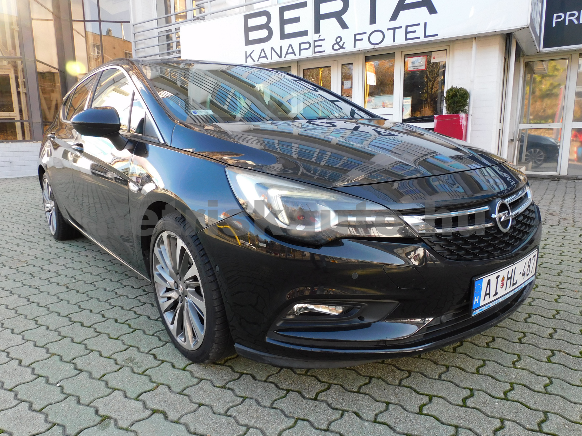 OPEL Astra 1.4 T Innovation személygépkocsi - 1399cm3 Benzin 121336 1/12