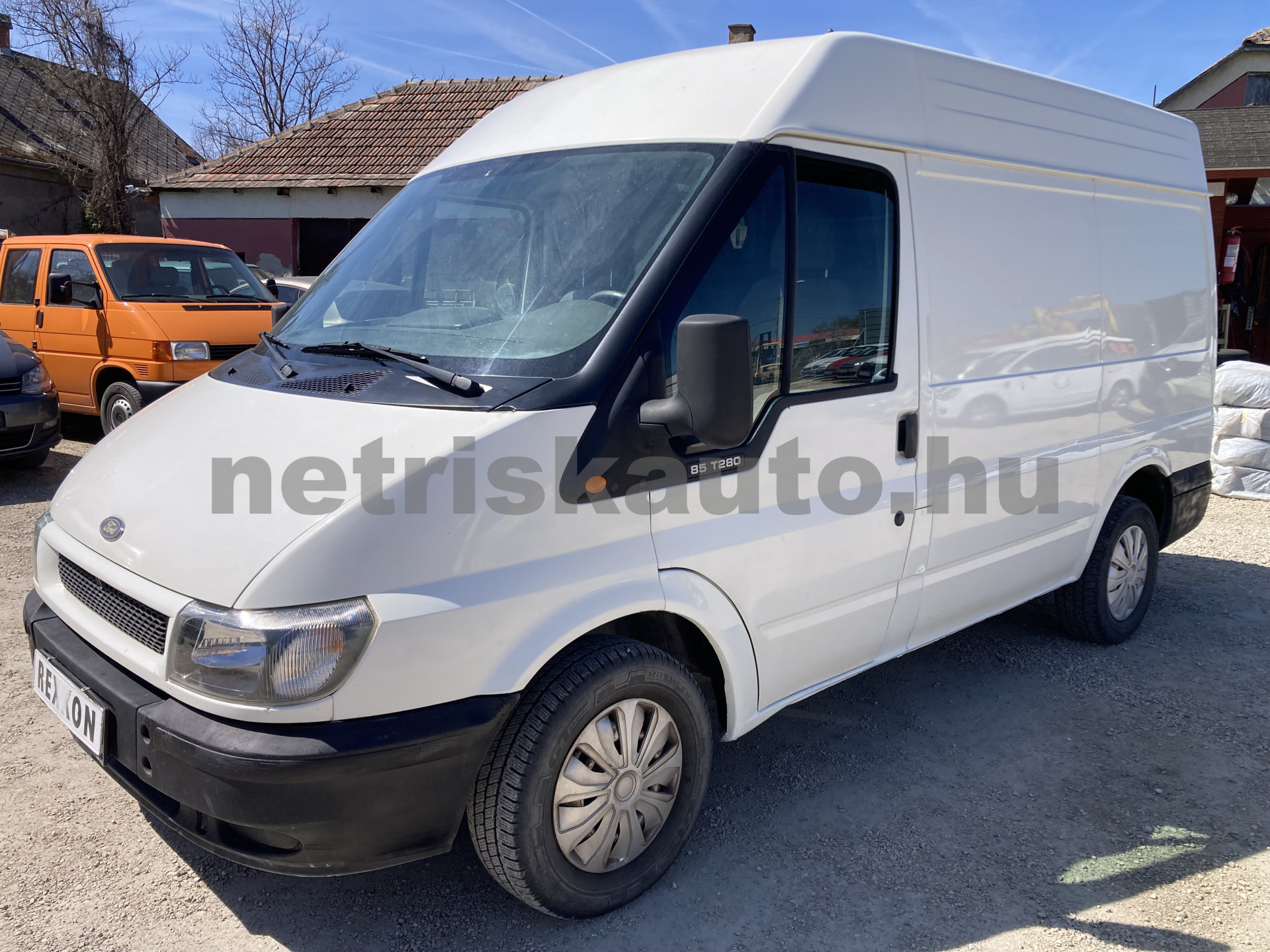 FORD Transit 2.0 TDI 260 S TDE tehergépkocsi 3,5t össztömegig - 1998cm3 Diesel 121409 2/9