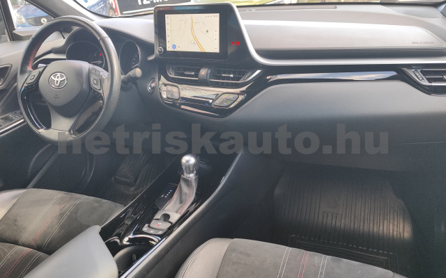 TOYOTA C-HR 2.0 Hybrid GR Sport e-CVT személygépkocsi - 1987cm3 Hybrid 121532 7/12