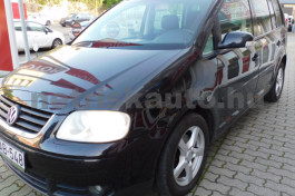 VW Touran 1.6 FSI Trendline személygépkocsi - 1598cm3 Benzin 120218