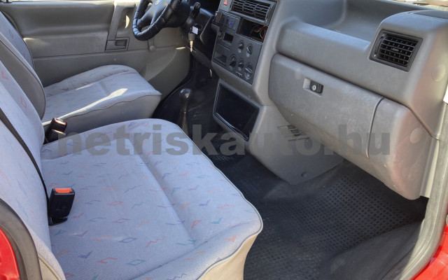 VW TRANSPORTER T4 2.5 7DB 1T2 HOSSZÍTOTT 9 FŐS KLÍMÁS BUSZ,FRISS VIZSGA személygépkocsi - 2461cm3 Diesel 121519 7/10