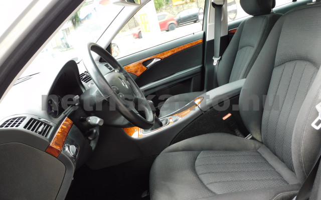 MERCEDES-BENZ E-osztály E 280 Avantgarde személygépkocsi - 2996cm3 Benzin 121216 6/12
