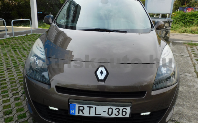 RENAULT Scénic 1.6 dCi Stop&Start Privilege személygépkocsi - 1598cm3 Diesel 121125 4/12