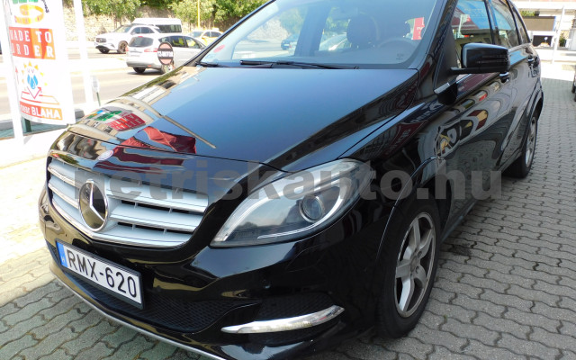 MERCEDES-BENZ B-osztály B 200 7G-DCT személygépkocsi - 1991cm3 Benzin 121197 11/12