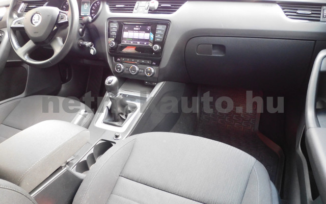 SKODA Octavia 1.4 TSI Elegance személygépkocsi - 1395cm3 Benzin 120188 7/12