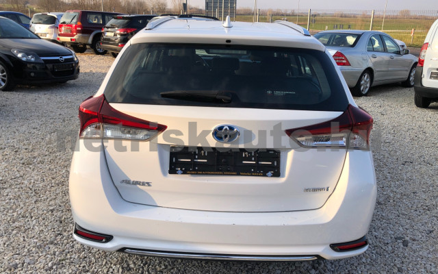 TOYOTA Auris 1.8 HSD Active Trend Aut. személygépkocsi - 1798cm3 Hybrid 120029 4/12