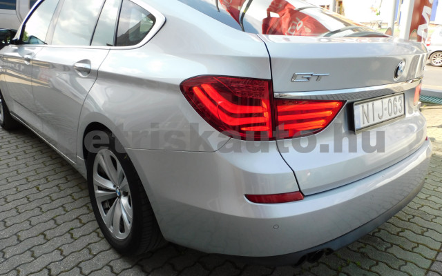 BMW 5-ös sorozat 530d xDrive Aut. személygépkocsi - 2993cm3 Diesel 120242 2/12