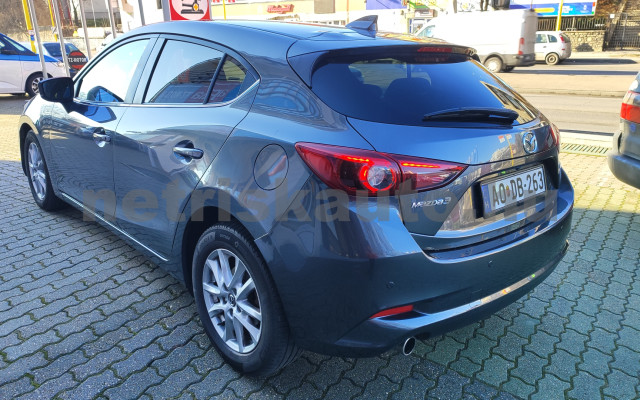 MAZDA Mazda 3 2.2 D Challenge személygépkocsi - 2191cm3 Diesel 121376 2/12