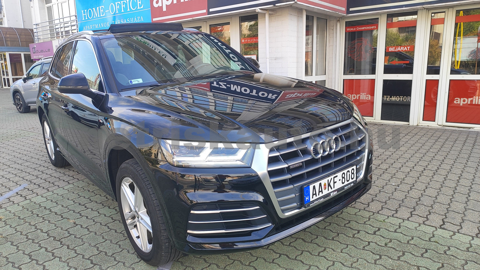 AUDI Q5 40 TDI Sport quattro S-tronic személygépkocsi - 1968cm3 Diesel 121548 1/12