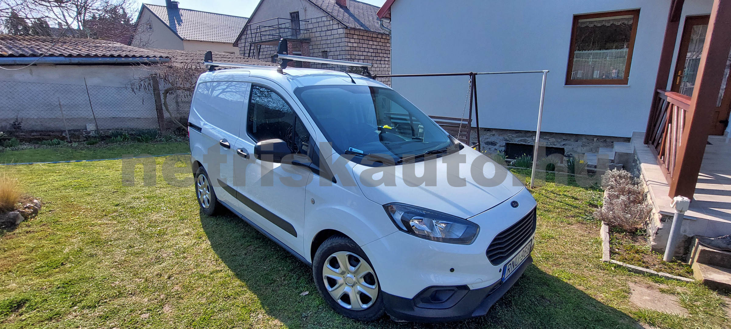 FORD Courier 1.5 TDCi Transit Trend S&S tehergépkocsi 3,5t össztömegig - 1498cm3 Diesel 121435 3/6