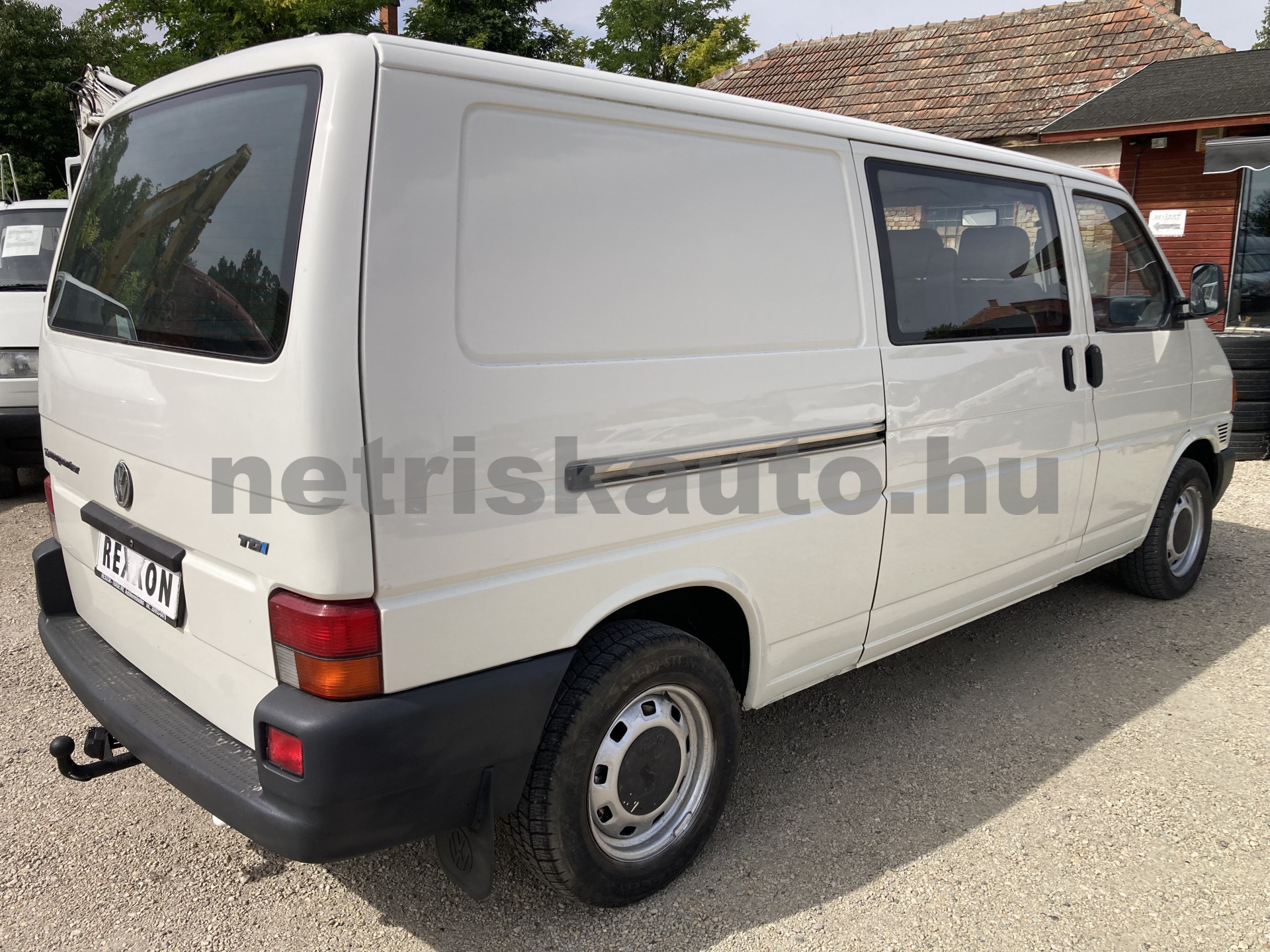 VW Transporter 2.5 Mixto tehergépkocsi 3,5t össztömegig - 2461cm3 Diesel 121552 4/9