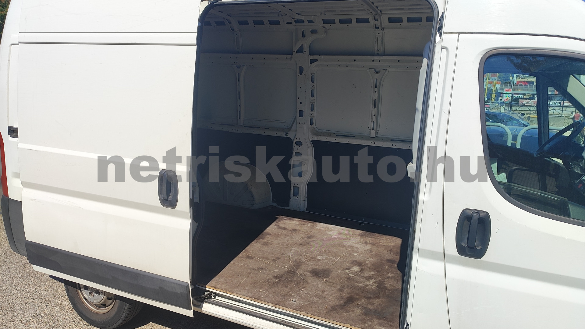 PEUGEOT Boxer 2.0 BHDI 350 FT L2H2 Access E6 tehergépkocsi 3,5t össztömegig - 1997cm3 Diesel 121575 9/12