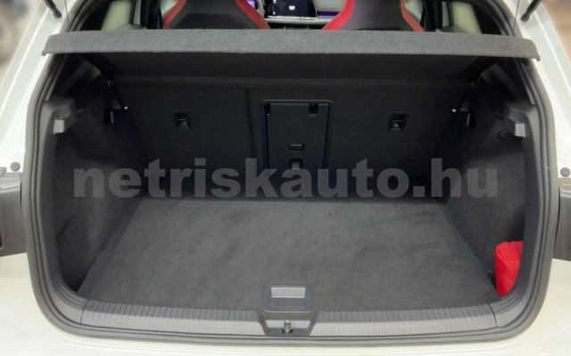 VW Golf GOLF VIII 2.0 TSI GTI DSG személygépkocsi - 1984cm3 Benzin 121078 5/12