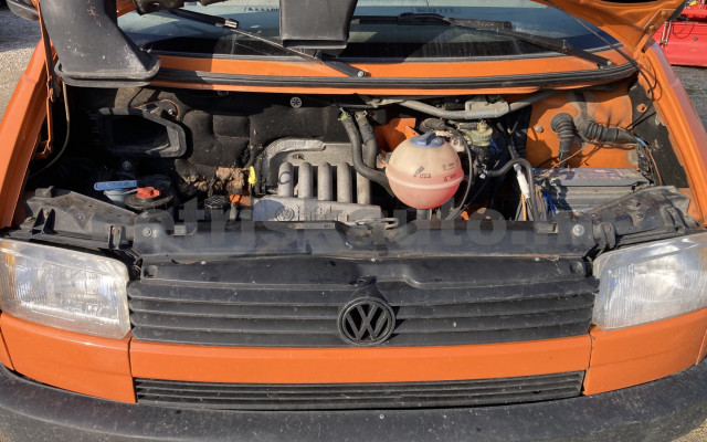 VW Transporter 2.4 70M 1F2 F tehergépkocsi 3,5t össztömegig - 2370cm3 Diesel 121389 6/9