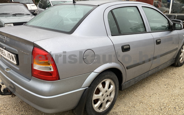 OPEL Astra 1.6 16V Classic II személygépkocsi - 1598cm3 Benzin 120205 2/10