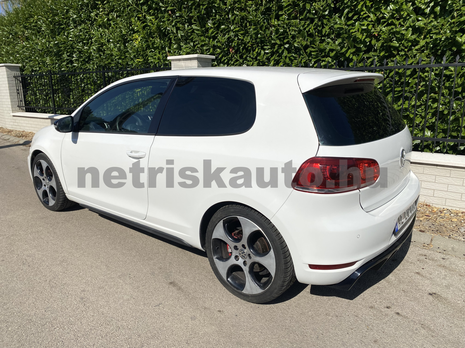 VW Golf 2.0 TSI GTI személygépkocsi - 1984cm3 Benzin 121577 2/12