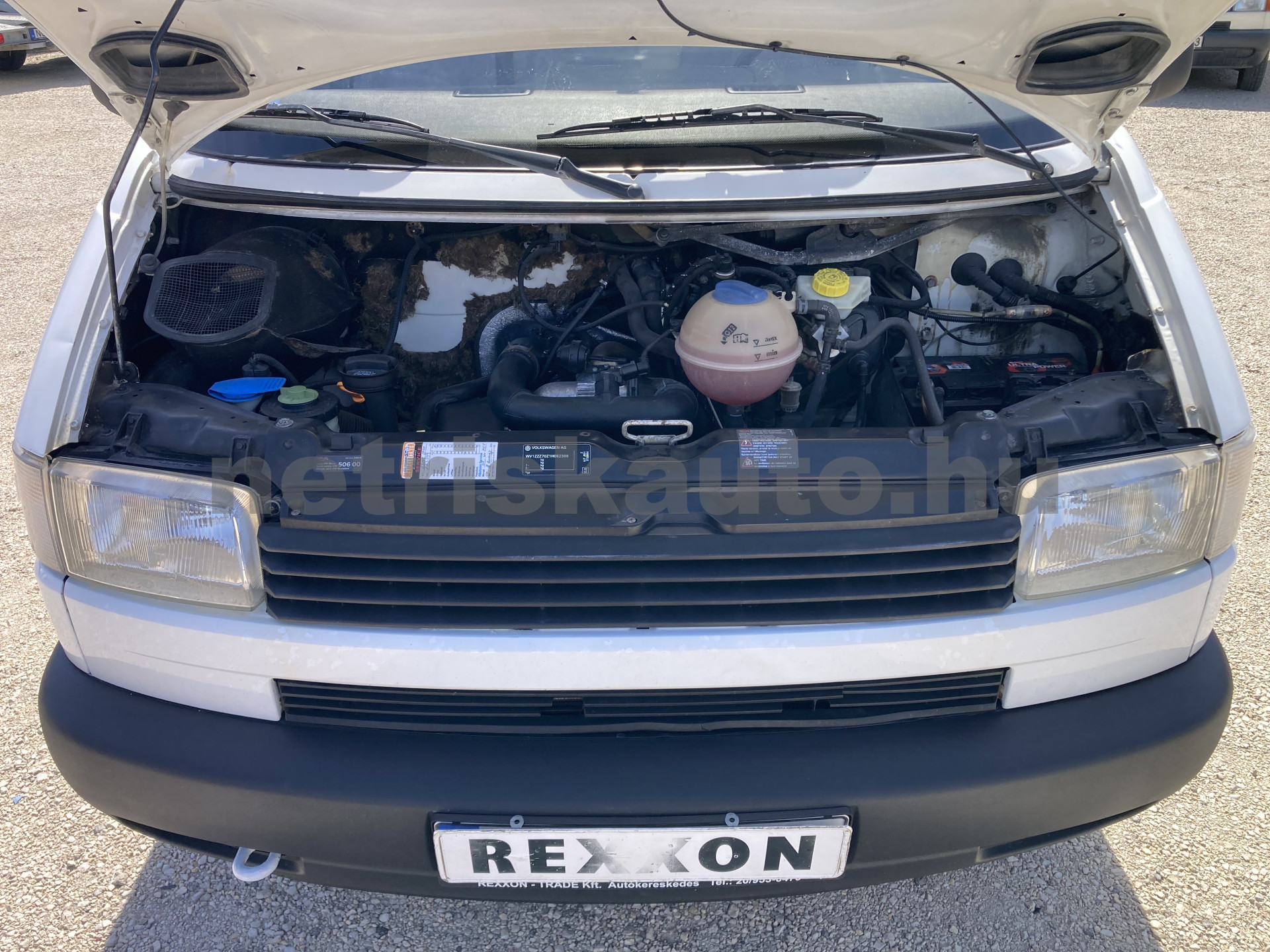 VW Transporter 2.5 7DA 1T2 tehergépkocsi 3,5t össztömegig - 2461cm3 Diesel 121574 5/9