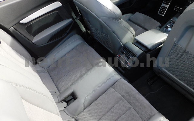 AUDI A5 2.0 TDI Sport quattro S-tronic személygépkocsi - 1968cm3 Diesel 120092 10/12