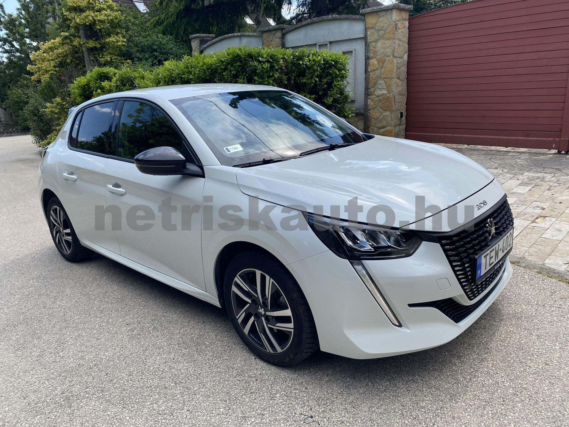 PEUGEOT 208 1.2 PureTech Allure EAT8 személygépkocsi - 1199cm3 Benzin 121484 1/12